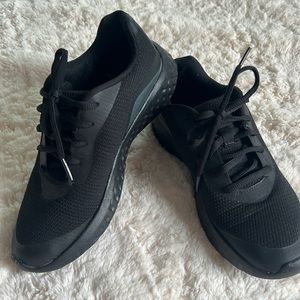 Women's Server Shoes